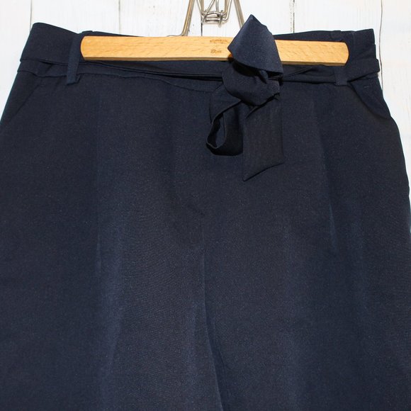 Shorts - Picture 1 of 6